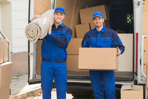 Packing and loading help for a move near Shepherds Bush