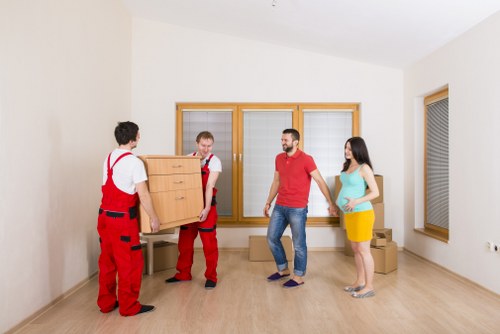 Shepherdsbush man and van delivering a smooth and organised move